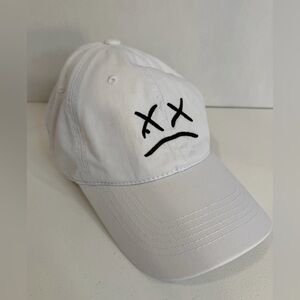 White Men’s Baseball Cap with Embroidered Face